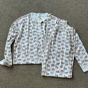 Roller Rabbit Hathi Christmas pajamas NWT